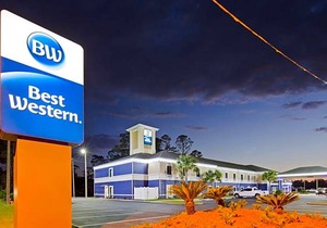2-Star Hotel ∙ Best Western Waldo Inn & Suites