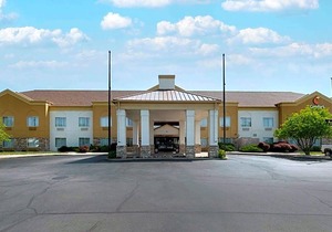 2-Star Hotel ∙ Comfort Suites Lafayette University Area