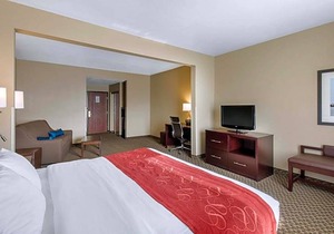2-Star Hotel ∙ Comfort Suites Seaford