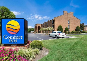2-Star Hotel ∙ Comfort Inn Newport News - Hampton I-64