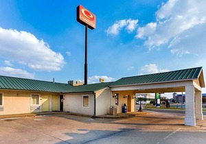 2-Star Hotel ∙ Econo Lodge Jonesboro