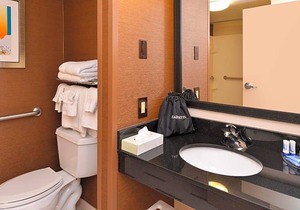 2-Star Hotel ∙ Fairfield Inn & Suites by Marriott Lexington Georgetown/College Inn