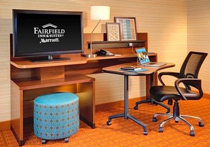 2-Star Hotel ∙ Fairfield Inn & Suites by Marriott Omaha West