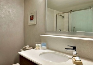 2-Star Hotel ∙ Hampton Inn Philadelphia/Mt. Laurel