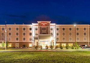 2-Star Hotel ∙ Hampton Inn Presque Isle