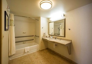 2-Star Hotel ∙ Hampton Inn Presque Isle