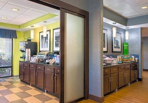 2-Star Hotel ∙ Hampton Inn Birmingham-Trussville