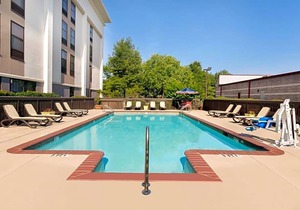 2-Star Hotel ∙ Hampton Inn Birmingham-Trussville