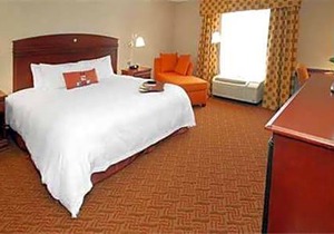2-Star Hotel ∙ Hampton Inn Moss Point