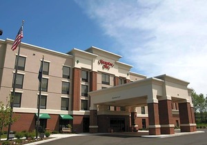 2-Star Hotel ∙ Hampton Inn Rochester-Webster