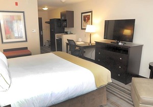 2-Star Hotel ∙ Holiday Inn Express & Suites Cambridge, an IHG Hotel
