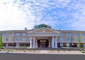 2-Star Hotel ∙ Holiday Inn Express & Suites Ironton, an IHG Hotel