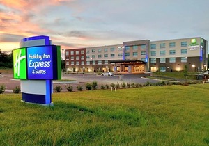 2-Star Hotel ∙ Holiday Inn Express & Suites Raleigh Airport - Brier Creek, an IHG Hotel