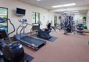 2-Star Hotel ∙ Holiday Inn Express & Suites-Kent, University Area