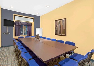 2-Star Hotel ∙ Microtel Inn & Suites - Kearney