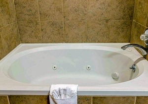 2-Star Hotel ∙ Quality Inn Auburn Hills