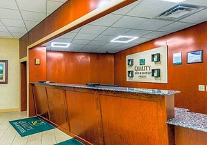 2-Star Hotel ∙ Quality Inn & Suites Coldwater near I-69