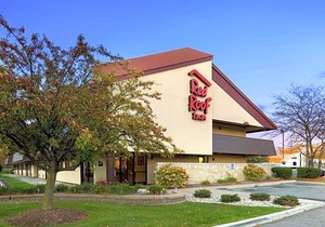 2-Star Hotel ∙ Red Roof Inn Detroit Metro Airport - Taylor