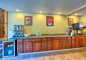 2-Star Hotel ∙ Rodeway Inn