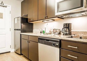 2-Star Hotel ∙ TownePlace Suites by Marriott Gilford