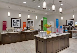 2-Star Hotel ∙ Hampton Inn Fort Lauderdale Pompano Beach