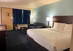 2-Star Hotel ∙ Econo Lodge Inn & Suites - Rehoboth Beach