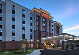 2-Star Hotel ∙ Hampton Inn & Suites Baltimore North/Timonium, MD