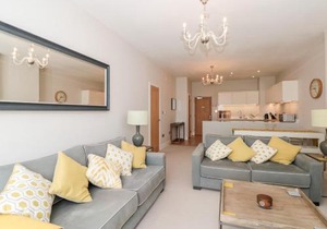 2 The Manor House, Hillfield Village