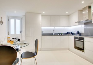 2 The Sail Loft - Two Bedroom Apartment, Sleeps 4