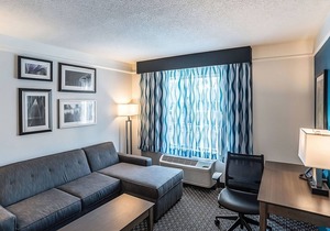 2 x King Bed DLX La Quinta Inn by Wyndham Phoenix