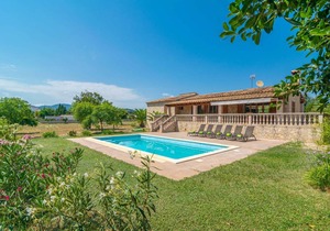 200 m² Villa ∙ 3 bedrooms ∙ 6 guests