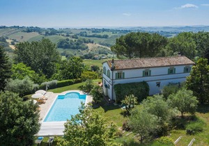 200 m² Villa ∙ 3 bedrooms ∙ 7 guests