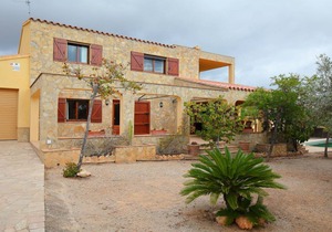 200 m² Villa ∙ 4 bedrooms ∙ 8 guests
