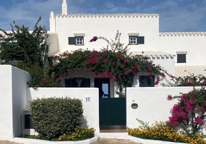 200 m² Villa ∙ 4 bedrooms ∙ 6 guests