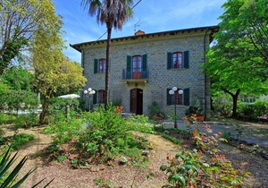 200 m² Villa ∙ 5 bedrooms ∙ 9 guests