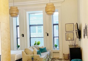 #201 · Historic Bldg-Yale, large studio w/loft sleeps 4 #201