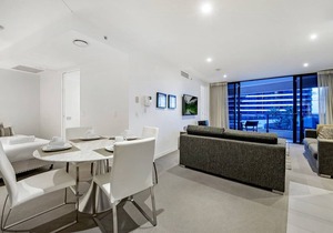 20508 Oracle Tower 2 in Broadbeach