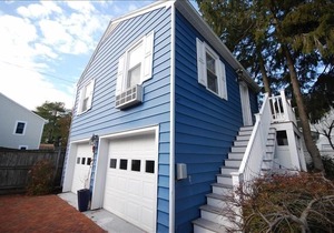 207B Laurel St - One Bedroom Apartment, Sleeps 4