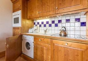 20m from ski slopes, 2nd floor, view valley, balcony, tv, ski locker, 37m², Les Arcs