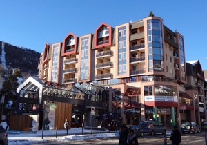 20m from ski slopes, 3rd floor, balcony, ski locker, 29m², Serre Chevalier