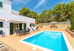 215 m² Villa ∙ 3 bedrooms ∙ 6 guests