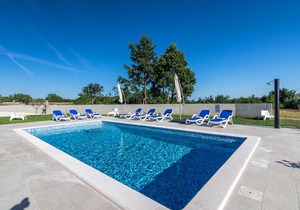 215 m² Villa ∙ 4 bedrooms ∙ 8 guests
