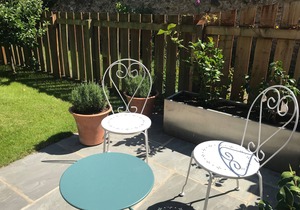22 HALLGARTH, family friendly, character holiday cottage in Pickering