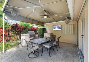 22 salt water pool home with king beds