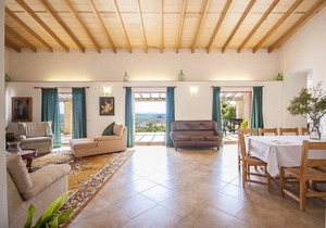 220 m² Finca ∙ 3 bedrooms ∙ 6 guests