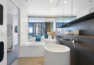 22001 Oracle in Broadbeach