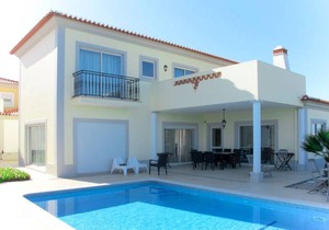 225 m² Resort ∙ 4 bedrooms ∙ 8 guests