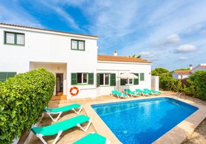 225 m² Villa ∙ 4 bedrooms ∙ 8 guests