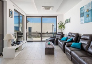 230 m² Apartment ∙ 4 bedrooms ∙ 8 guests