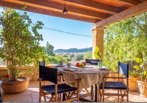 231 m² House ∙ 2 bedrooms ∙ 4 guests